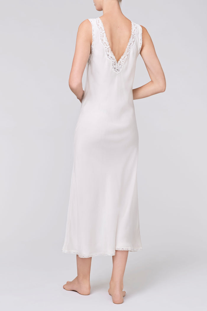 ALINA SIGNATURE SILK NIGHTDRESS