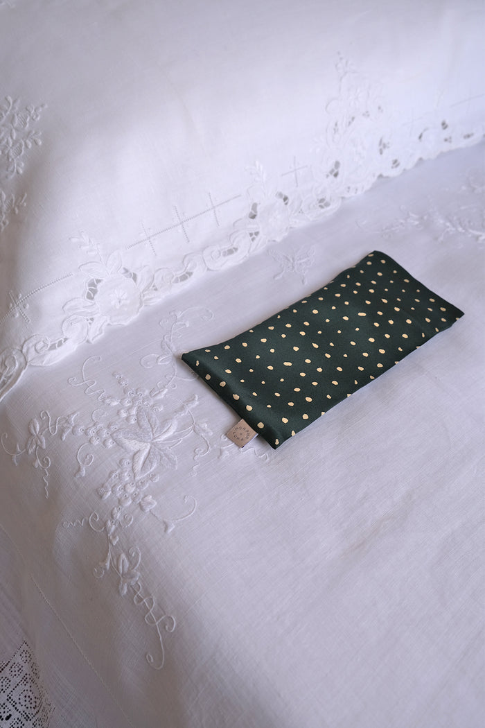 FREIJA SILK EYE PILLOW