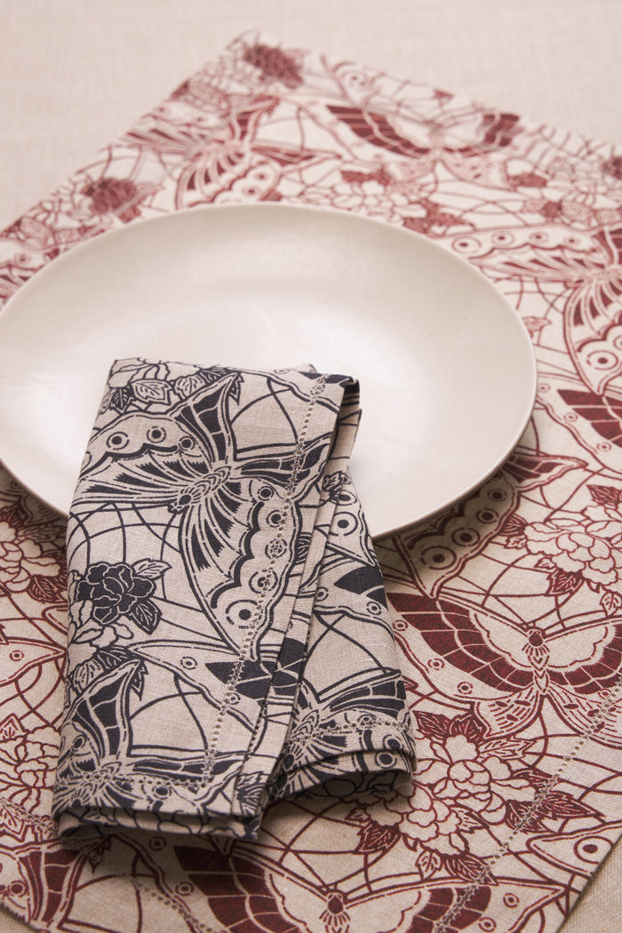 SET OF TWO PRINTED LINEN NAPKINS