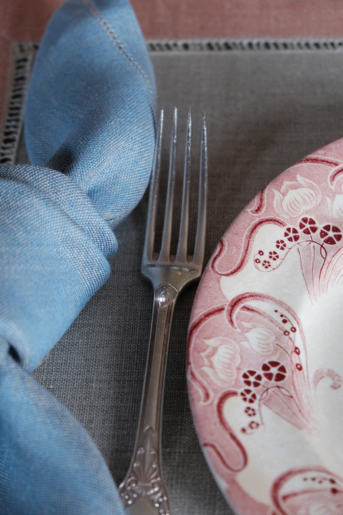 blue linen napkins