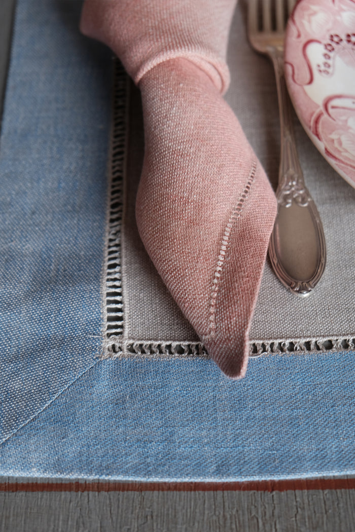 red linen napkins