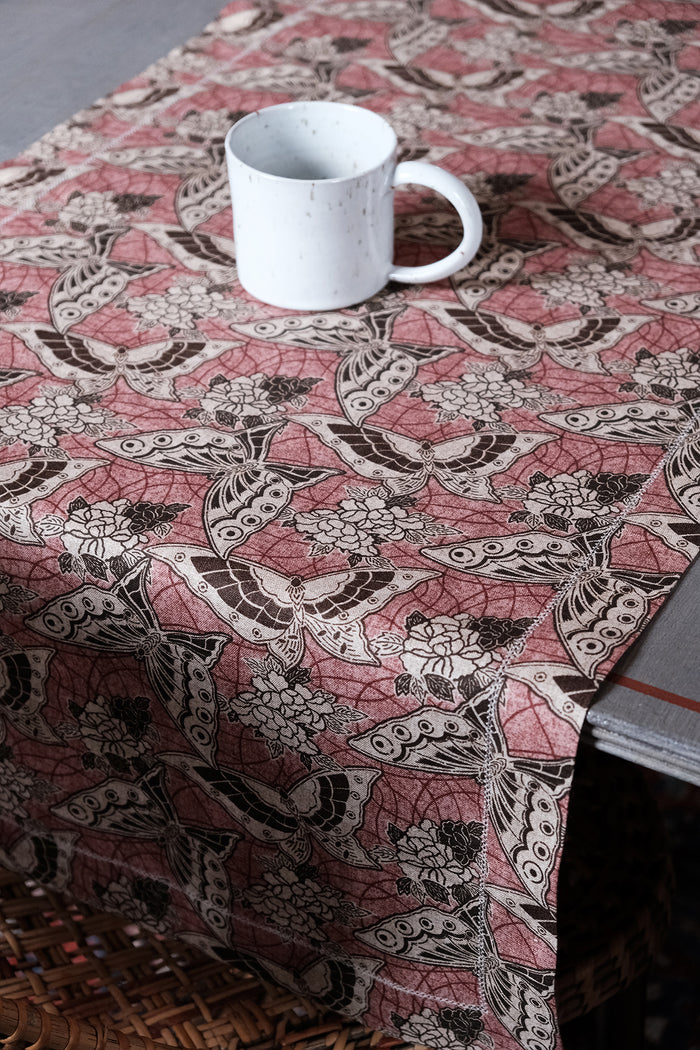 PRINTED LINEN TABLE RUNNER