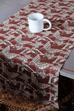 PRINTED LINEN TABLE RUNNER