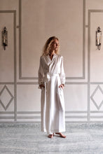 LUNA MAXI SILK ROBE SNOW