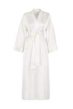 LUNA SILK ROBE SNOW