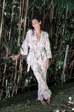 BELLA FLOWER MEADOW MOKA KIMONO