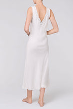 ALINA SIGNATURE SILK NIGHTDRESS