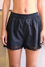 COTTON AND LACE SHORTS - Sample