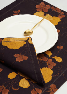SET OF TWO PRINTED LINEN PLACEMATS & NAPKINS