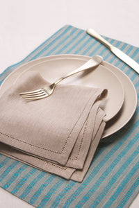SET OF TWO LINEN PLACEMATS