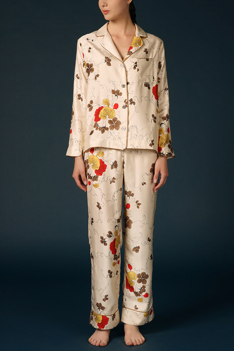 Iness Set Ines Pyjama Set made from Twill-Silk in Ivory – Morpho + Luna